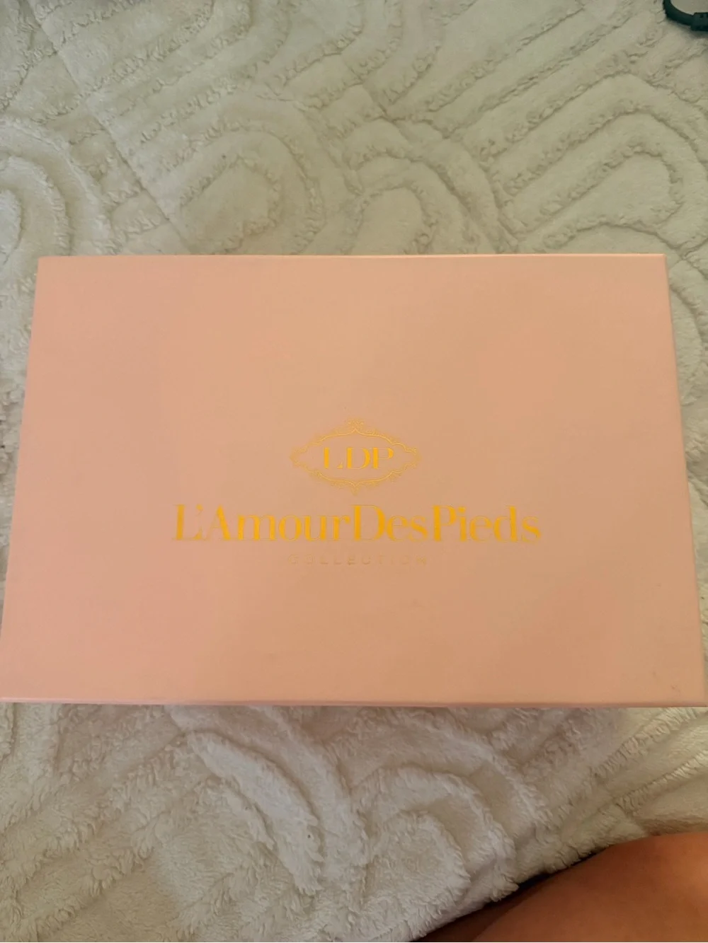 LAmour Des Pieds sophisticated black